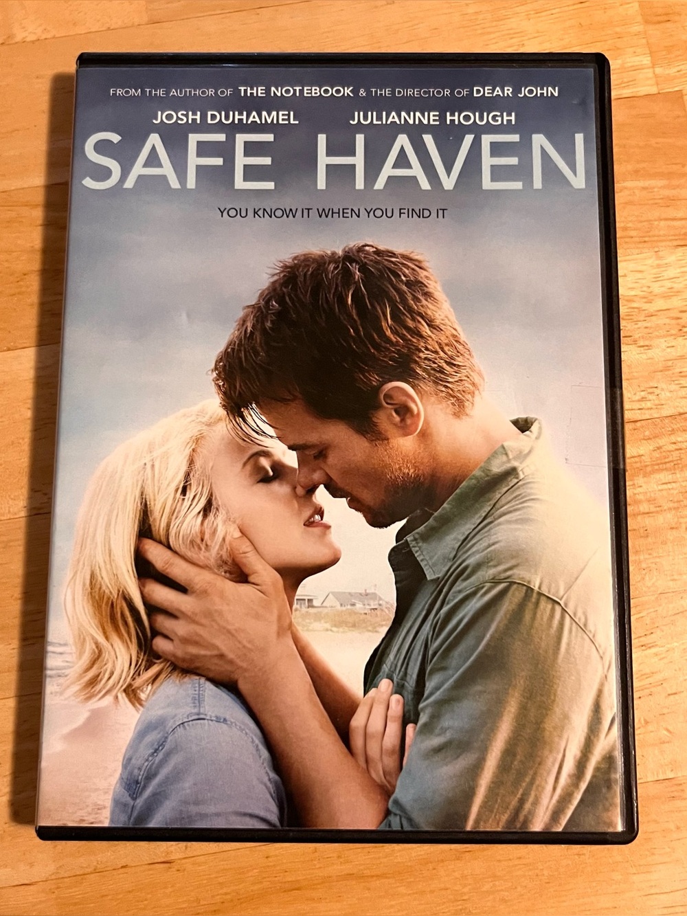 Safe Haven DVD starring Josh Duhamel and Julianne Hough
